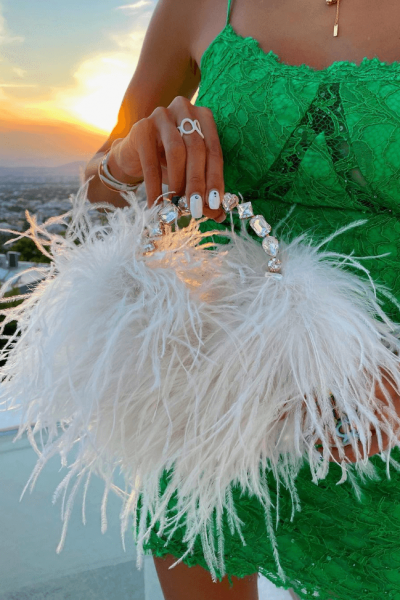 L’Alingi Taliya Feather Pouch L'Alingi Taliya Feather Pouch.